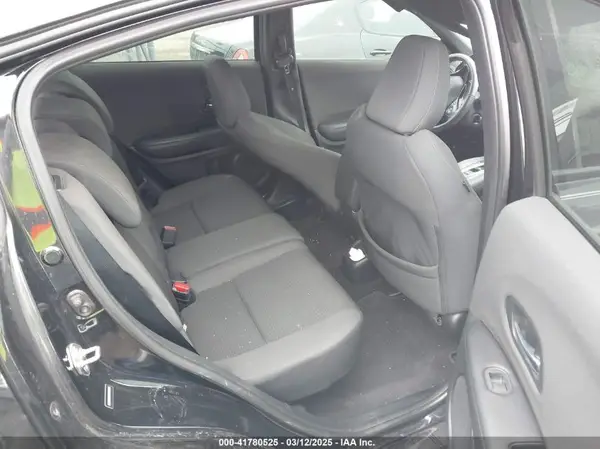 3CZRU5H18KG706924 2019 HONDA HR-V - Image 8