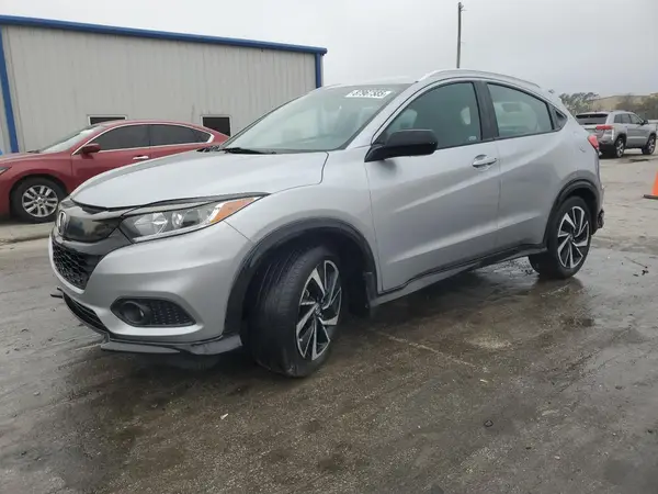 3CZRU5H18KM724423 2019 HONDA HR-V - Image 1