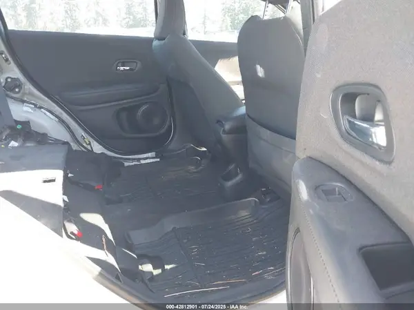 3CZRU5H18KM730237 2019 HONDA HR-V - Image 8