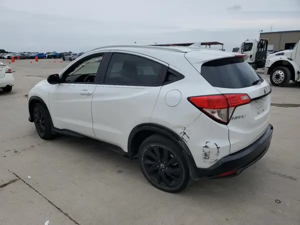 3CZRU5H18MM724120 2021 HONDA HR-V - Image 2