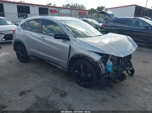 3CZRU5H18NM734812 2022 HONDA HR-V - Image 1