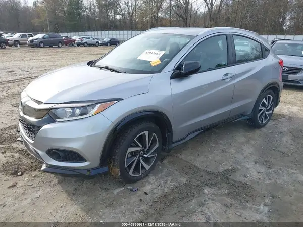 3CZRU5H19KG707502 2019 HONDA HR-V - Image 2