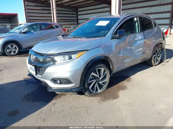 3CZRU5H19KM727041 2019 HONDA HR-V - Image 2
