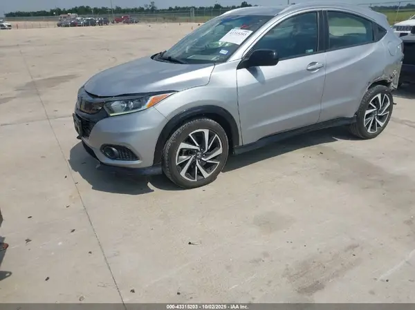 3CZRU5H19KM729582 2019 HONDA HR-V - Image 2