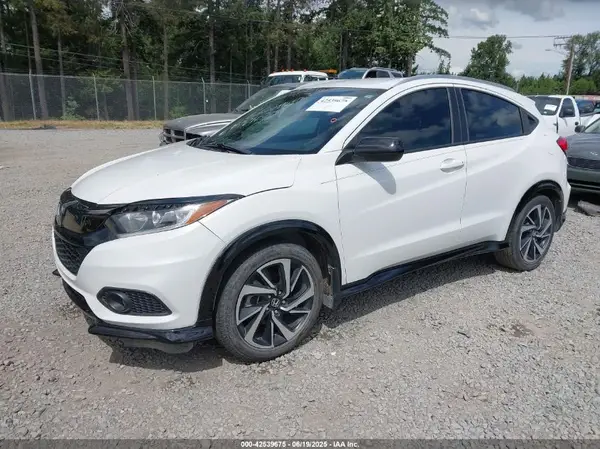 3CZRU5H19LM716266 2020 HONDA HR-V - Image 2
