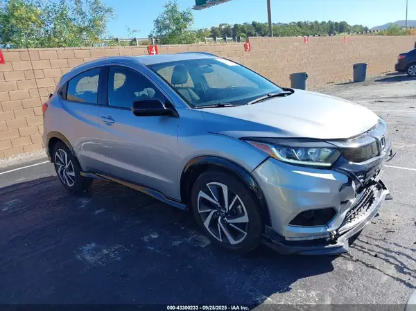 3CZRU5H1XKM720583 2019 HONDA HR-V - Image 1