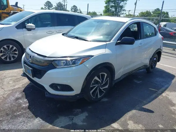 3CZRU5H1XLM717684 2020 HONDA HR-V - Image 2