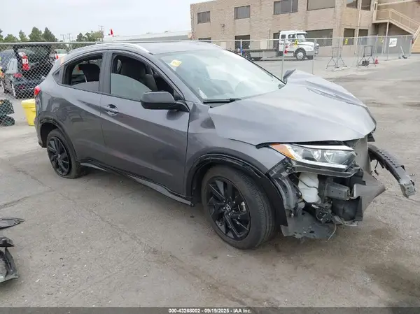3CZRU5H1XMM734745 2021 HONDA HR-V - Image 1
