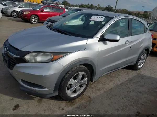 3CZRU5H30GM705857 2016 HONDA HR-V - Image 2
