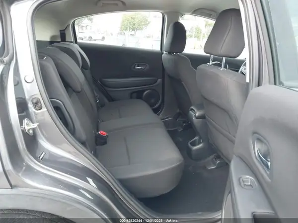 3CZRU5H30GM716552 2016 HONDA HR-V - Image 8