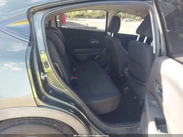 3CZRU5H30GM716860 2016 HONDA HR-V - Image 8