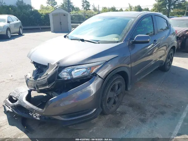 3CZRU5H30GM717622 2016 HONDA HR-V - Image 2