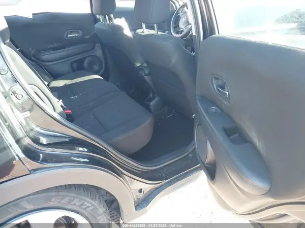 3CZRU5H30GM735568 2016 HONDA HR-V - Image 8