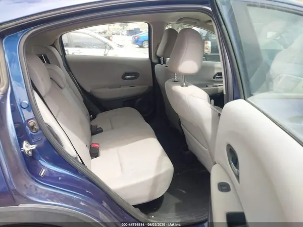3CZRU5H30GM755352 2016 HONDA HR-V - Image 8