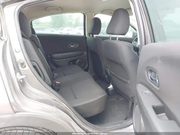 3CZRU5H30GM755397 2016 HONDA HR-V - Image 8
