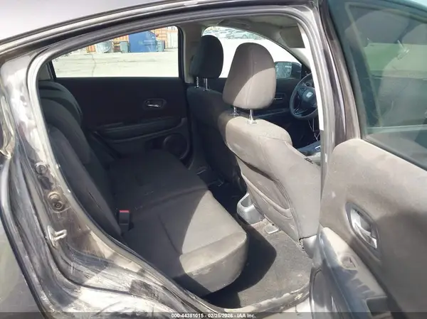 3CZRU5H30HG705339 2017 HONDA HR-V - Image 8