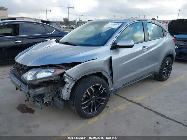 3CZRU5H30HG709570 2017 HONDA HR-V - Image 2