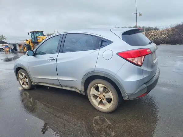 3CZRU5H30HM713796 2017 HONDA HR-V - Image 2