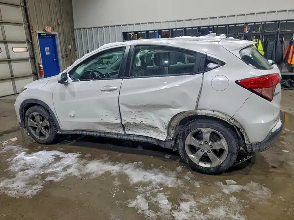 3CZRU5H30HM717394 2017 HONDA HR-V - Image 2