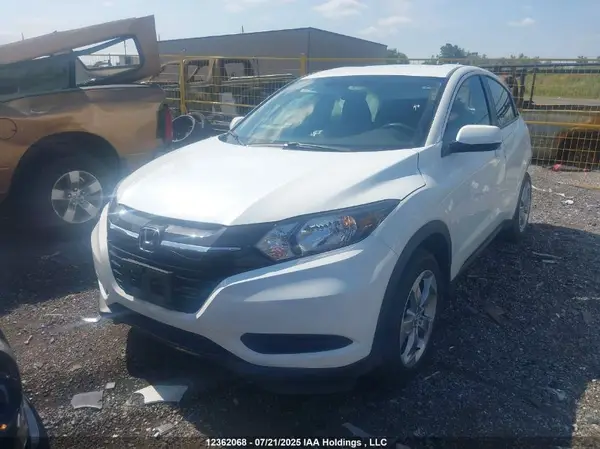 3CZRU5H30JM101846 2018 HONDA HR-V - Image 2