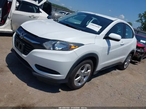 3CZRU5H30JM708779 2018 HONDA HR-V - Image 2