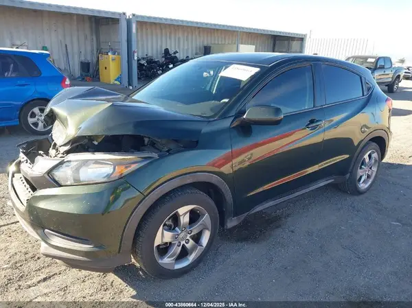3CZRU5H30JM710287 2018 HONDA HR-V - Image 2