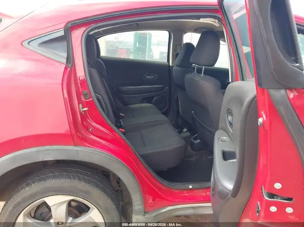 3CZRU5H30JM710774 2018 HONDA HR-V - Image 8