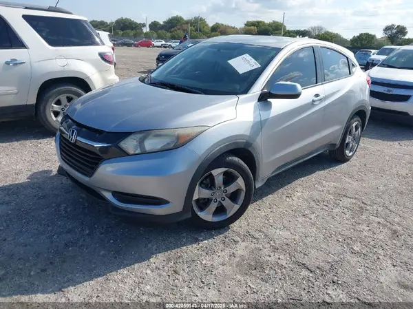 3CZRU5H30JM712766 2018 HONDA HR-V - Image 2