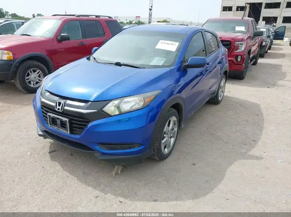 3CZRU5H30JM713089 2018 HONDA HR-V - Image 2
