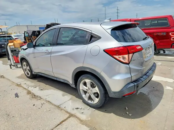3CZRU5H30JM713643 2018 HONDA HR-V - Image 2
