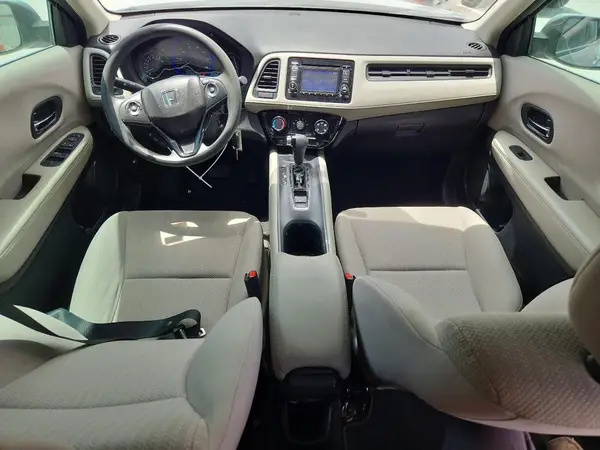 3CZRU5H30JM713643 2018 HONDA HR-V - Image 8