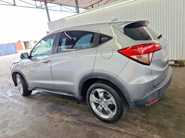 3CZRU5H30JM713724 2018 HONDA HR-V - Image 2