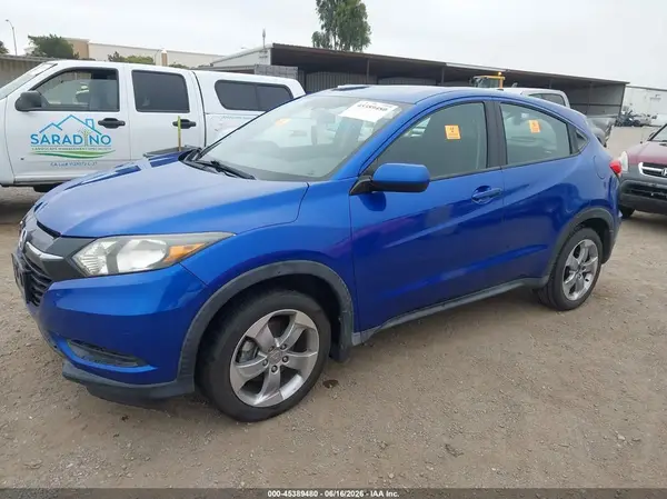 3CZRU5H30JM715604 2018 HONDA HR-V - Image 2