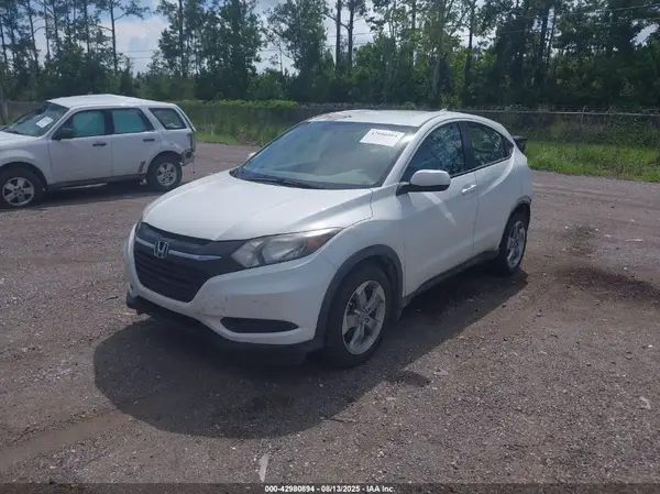 3CZRU5H30JM720611 2018 HONDA HR-V - Image 2
