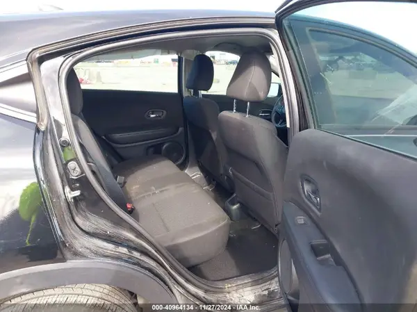 3CZRU5H30JM721113 2018 HONDA HR-V - Image 8