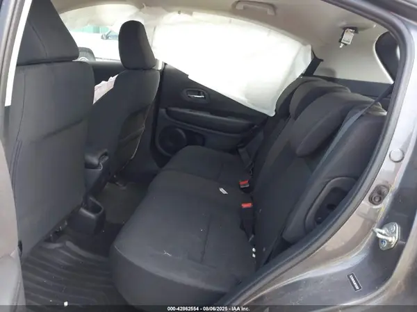 3CZRU5H30JM722097 2018 HONDA HR-V - Image 8