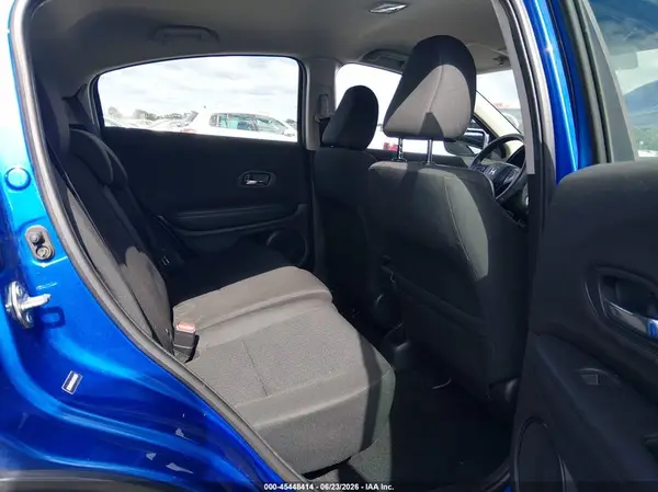 3CZRU5H30JM722455 2018 HONDA HR-V - Image 8