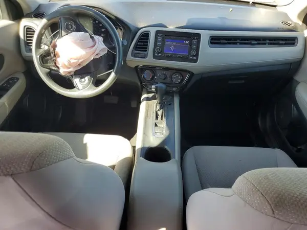 3CZRU5H30JM723461 2018 HONDA HR-V - Image 8