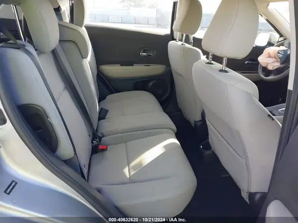 3CZRU5H30KG700875 2019 HONDA HR-V - Image 8