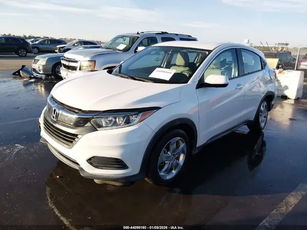 3CZRU5H30KM703017 2019 HONDA HR-V - Image 2