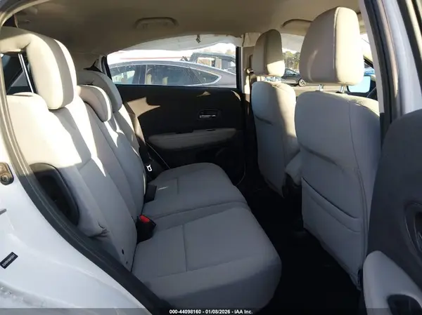 3CZRU5H30KM703017 2019 HONDA HR-V - Image 8