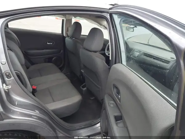 3CZRU5H30LM702368 2020 HONDA HR-V - Image 8