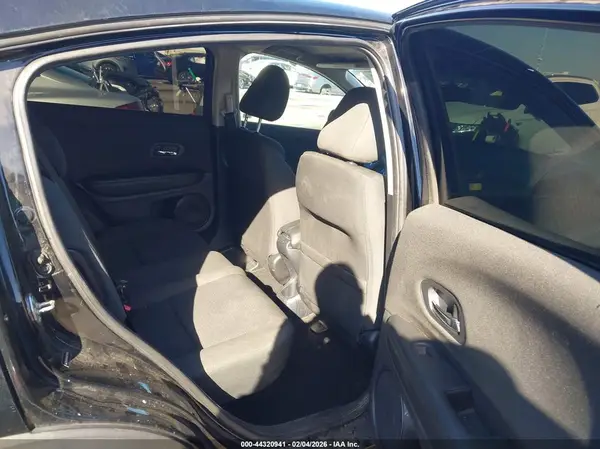 3CZRU5H30LM713824 2020 HONDA HR-V - Image 8