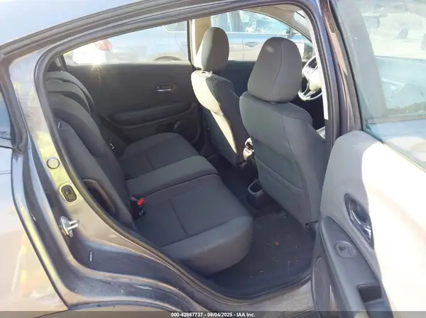 3CZRU5H30LM714181 2020 HONDA HR-V - Image 8