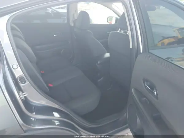 3CZRU5H30LM718117 2020 HONDA HR-V - Image 8