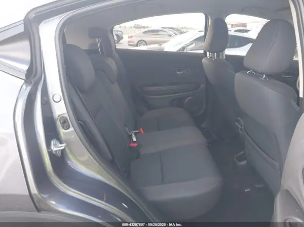 3CZRU5H30MM724582 2021 HONDA HR-V - Image 8