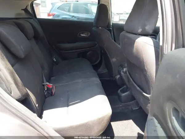 3CZRU5H31GM700487 2016 HONDA HR-V - Image 8
