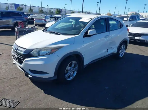 3CZRU5H31GM711814 2016 HONDA HR-V - Image 2