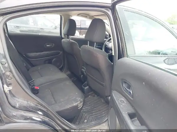 3CZRU5H31GM746823 2016 HONDA HR-V - Image 8