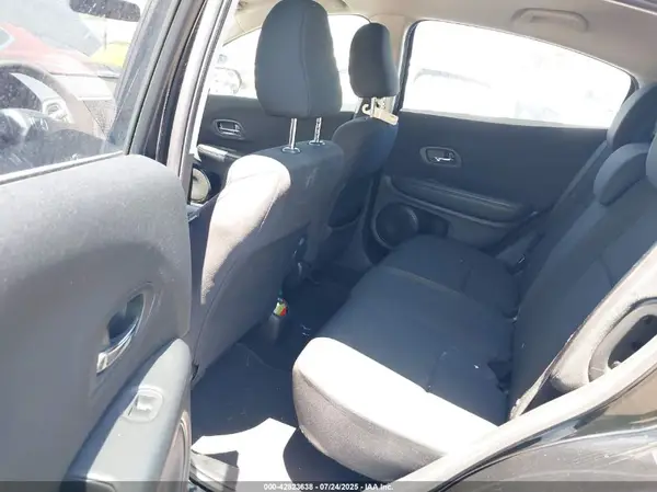 3CZRU5H31GM752699 2016 HONDA HR-V - Image 8